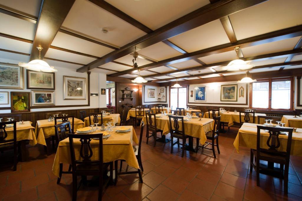 Albergo Castello Da Bonino Champorcher Bilik gambar