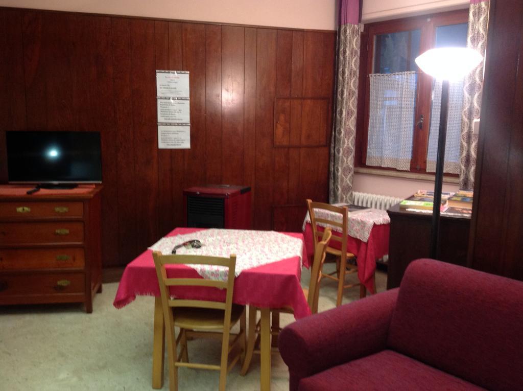 Albergo Castello Da Bonino Champorcher Bilik gambar